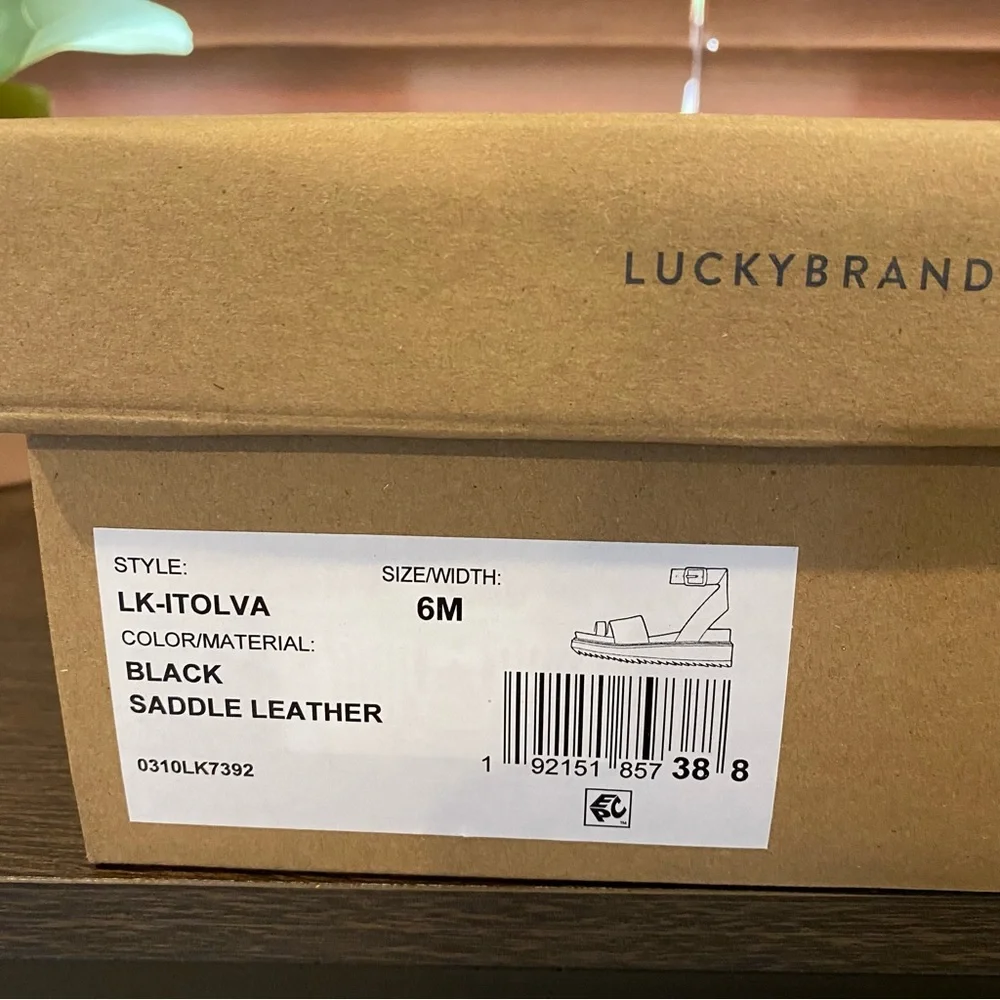 NIB Lucky Brand Women's Itolva Wedge Sandal in Black - US size 6M - Picture 6 of 8